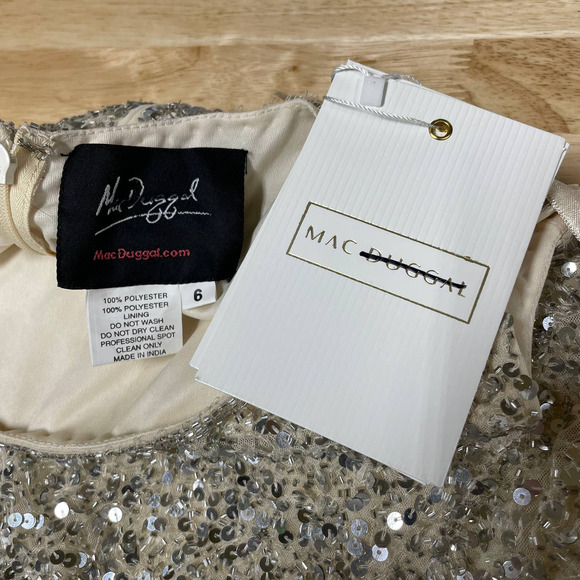 Mac Duggal NWOT Silver Sequined Modi Sheath Cocktail Dress Size 6 Beaded Sparkle - Picture 5 of 12